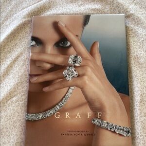 Hardback Book- GRAFF JEWELRY OF THE WORLD- history of diamond.